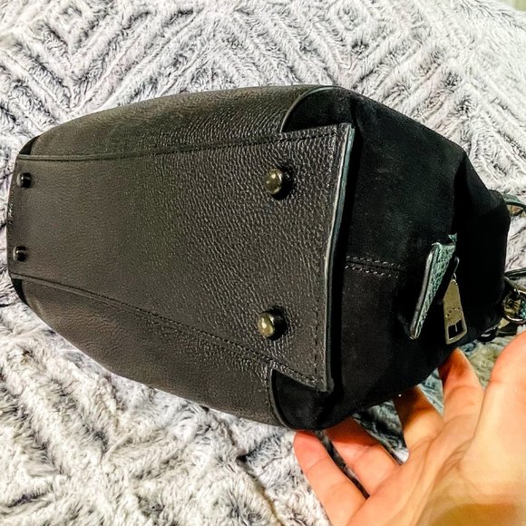 EUC - COACH DALTON 31 WITH COLORBLOCK & SNAKESKIN DETAIL (89076) - Picture 5 of 14